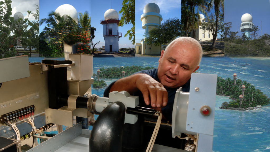 El Ingeniero Principal de los Radares Cubanos, Leonardo Lino Fern´ndez Suárez, instalando y adaptando un magnetrón ruso MI-503 en un radar RC-32BM en Pinar del Río (La Bajada)